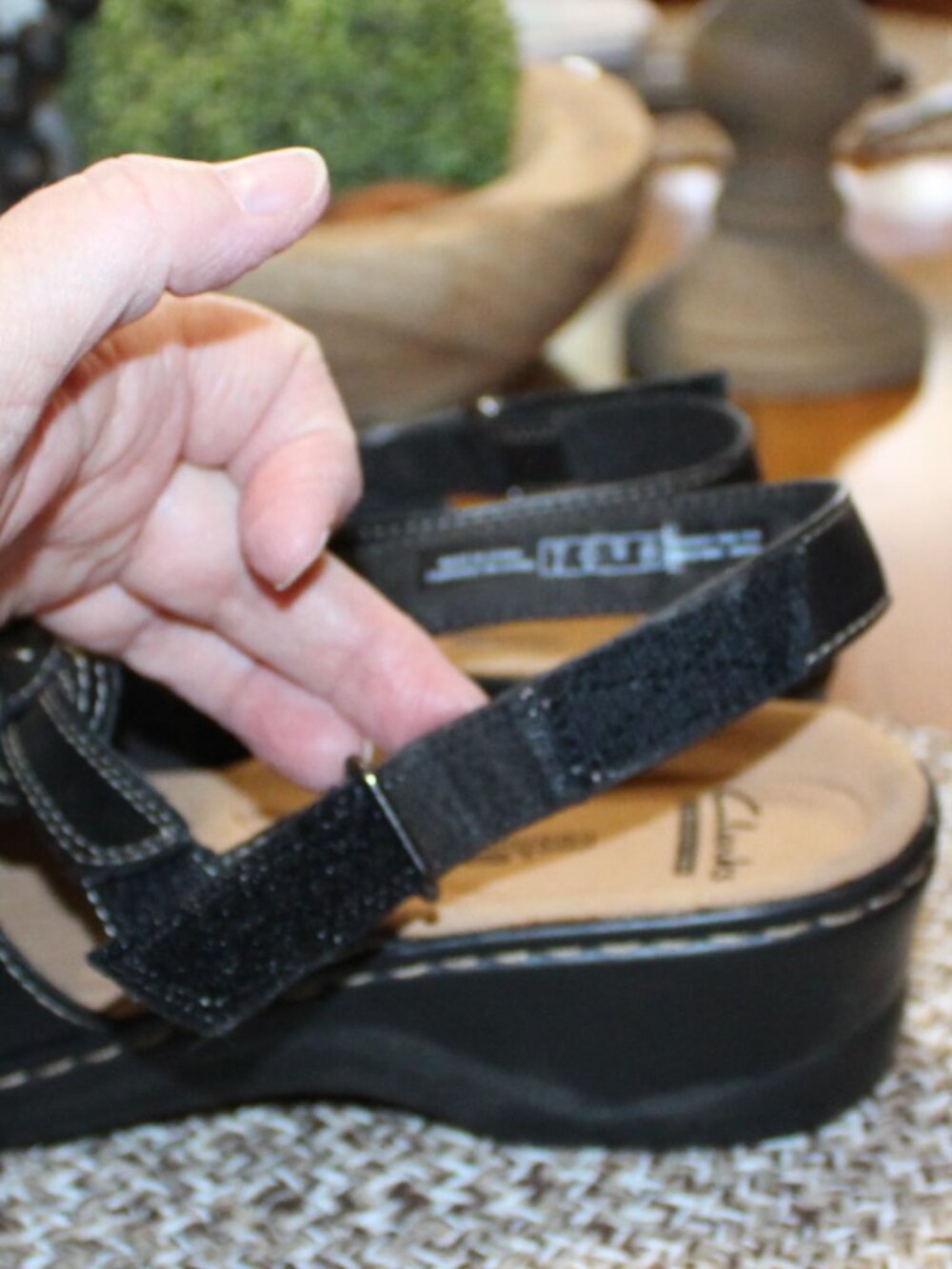 NWT Clark Lexi Venice Flower Sandal 9 1/2 WIDE. CUTE!! - Picture 6 of 10
